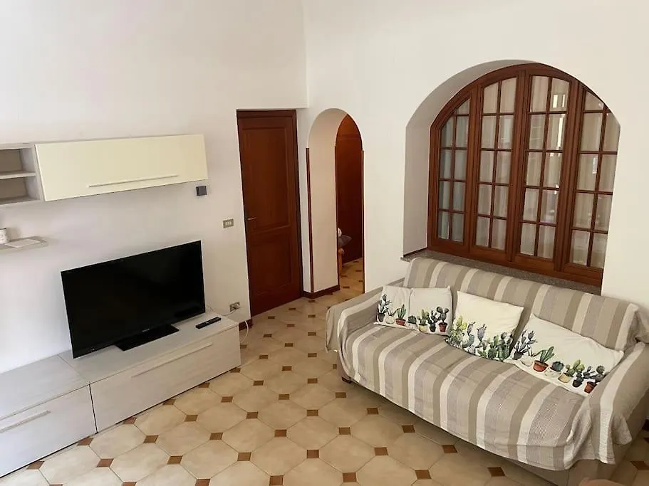 Appartamento In Centro Storico Finale Ligure Apartment